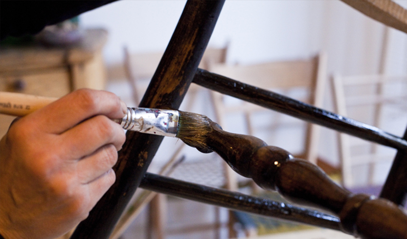 finitura con la gomma lacca