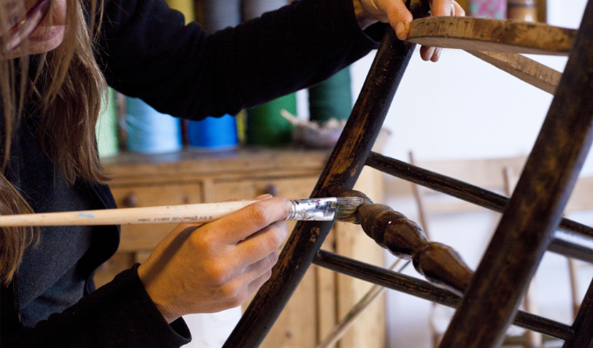 finitura con la gomma lacca