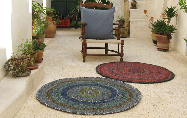 tappeti trama colorata con spirali